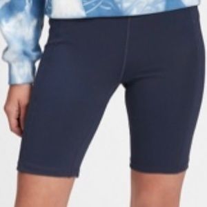 GapFit Teen Biker Shorts || XL 12, dark knight